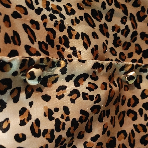 Women's animal print nightshirt/robe - Picture 5 of 6